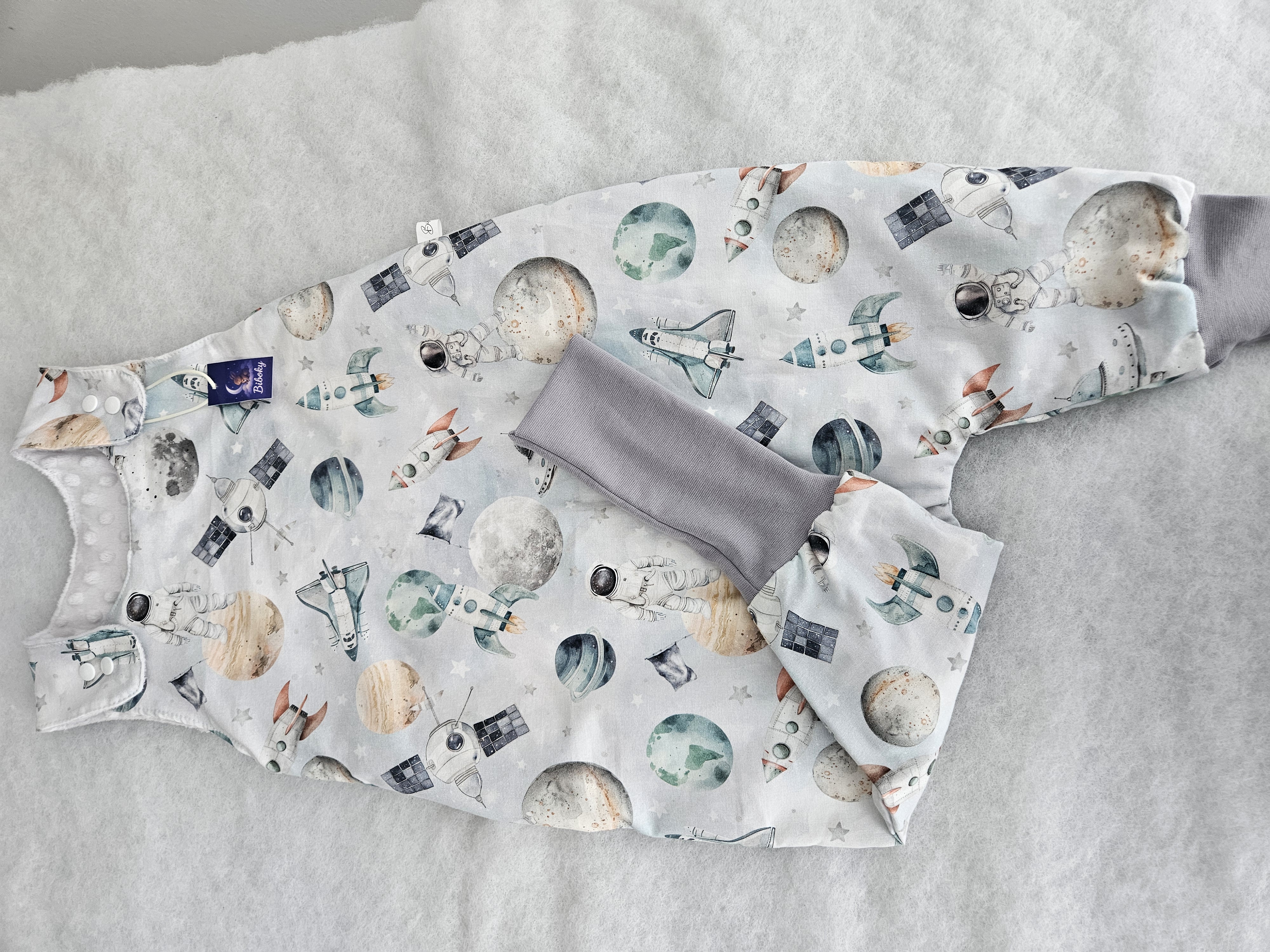 Téli tipegő hálózsák űrhajó